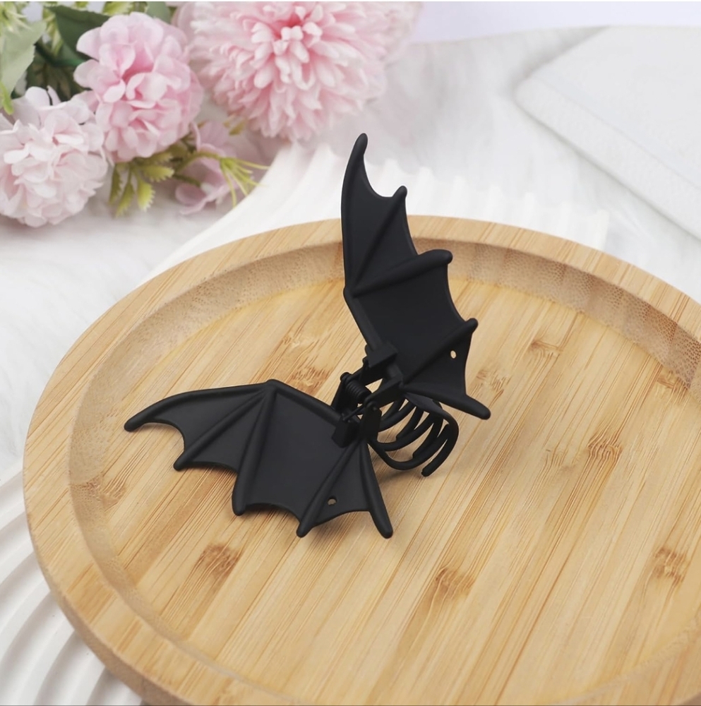 Black Bat Wing Hair Clip NIP - Picture 6 of 7